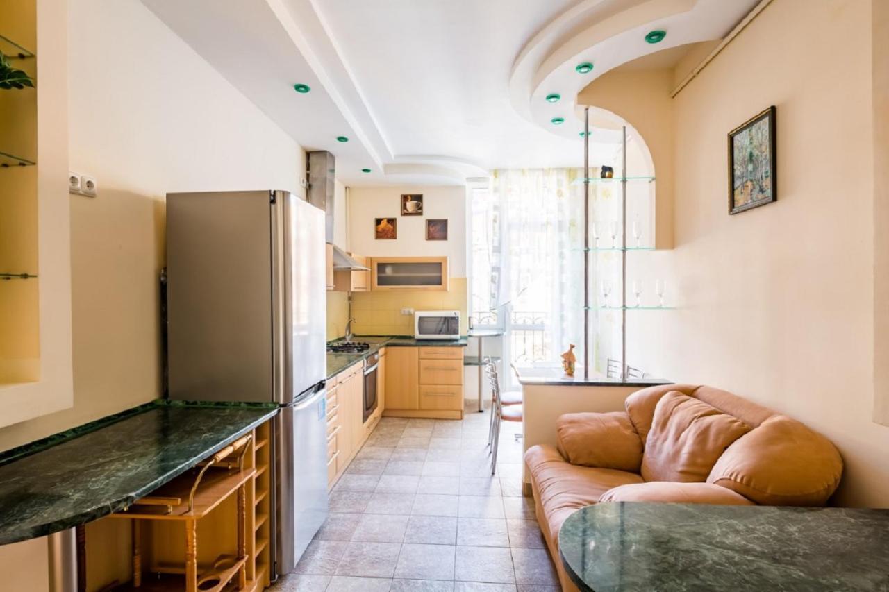 Alfa Apartments Ivana Franka Lviv Exterior foto